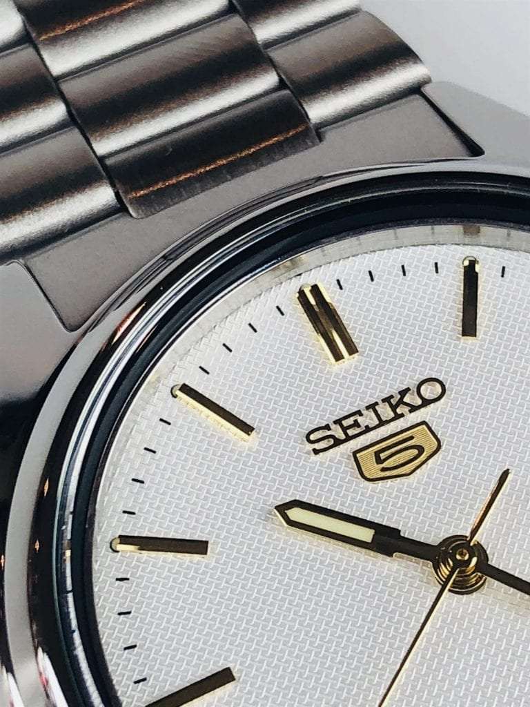 Seiko 5 Automatic White Dial Silver Stainless Steel Men's Watch