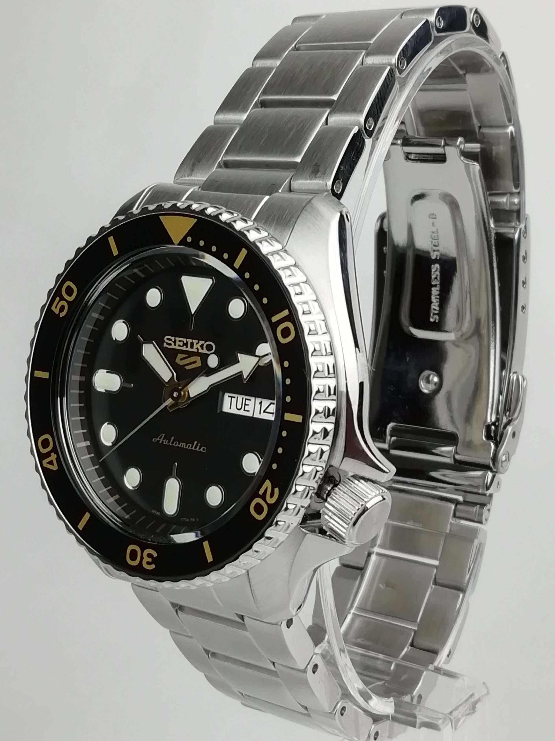 seiko 5 sports automatic black dial stainless steel