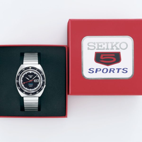 Seiko 5 Sports Limited Edition 55th Anniversary Black Dial Steel Bracelet SRPK17K1 - Image 8