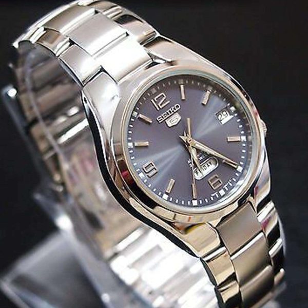 Seiko 5 Automatic Grey Dial Silver Stainless Steel Men's Watch SNK621K1 - Image 4